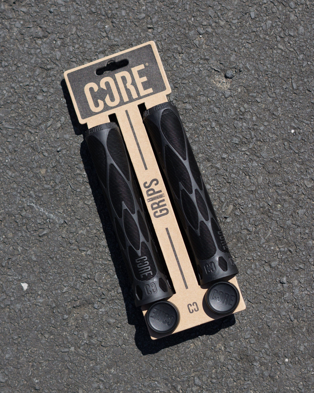 CORE Pro Scooter Handlebar Grips Soft 170mm Black I Scooter Grips Packaging Outside Ground