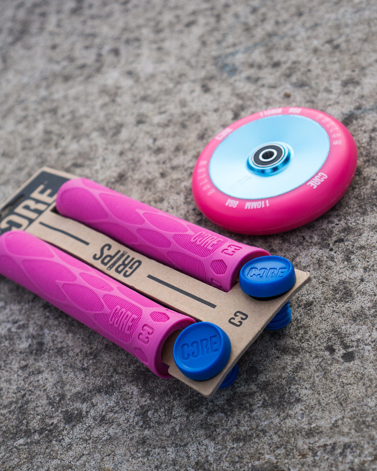 CORE Pro Scooter Handlebar Grips Soft 170mm Pink I Scooter Grips Alt Products Outside