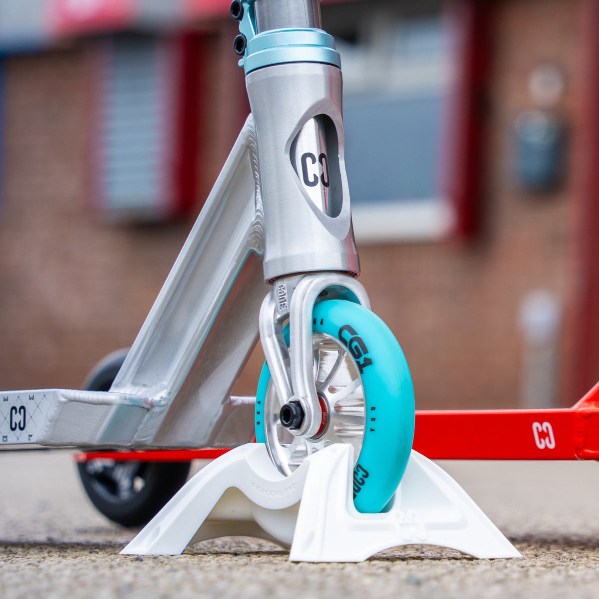CORE Claw Scooter Floor Stand - White