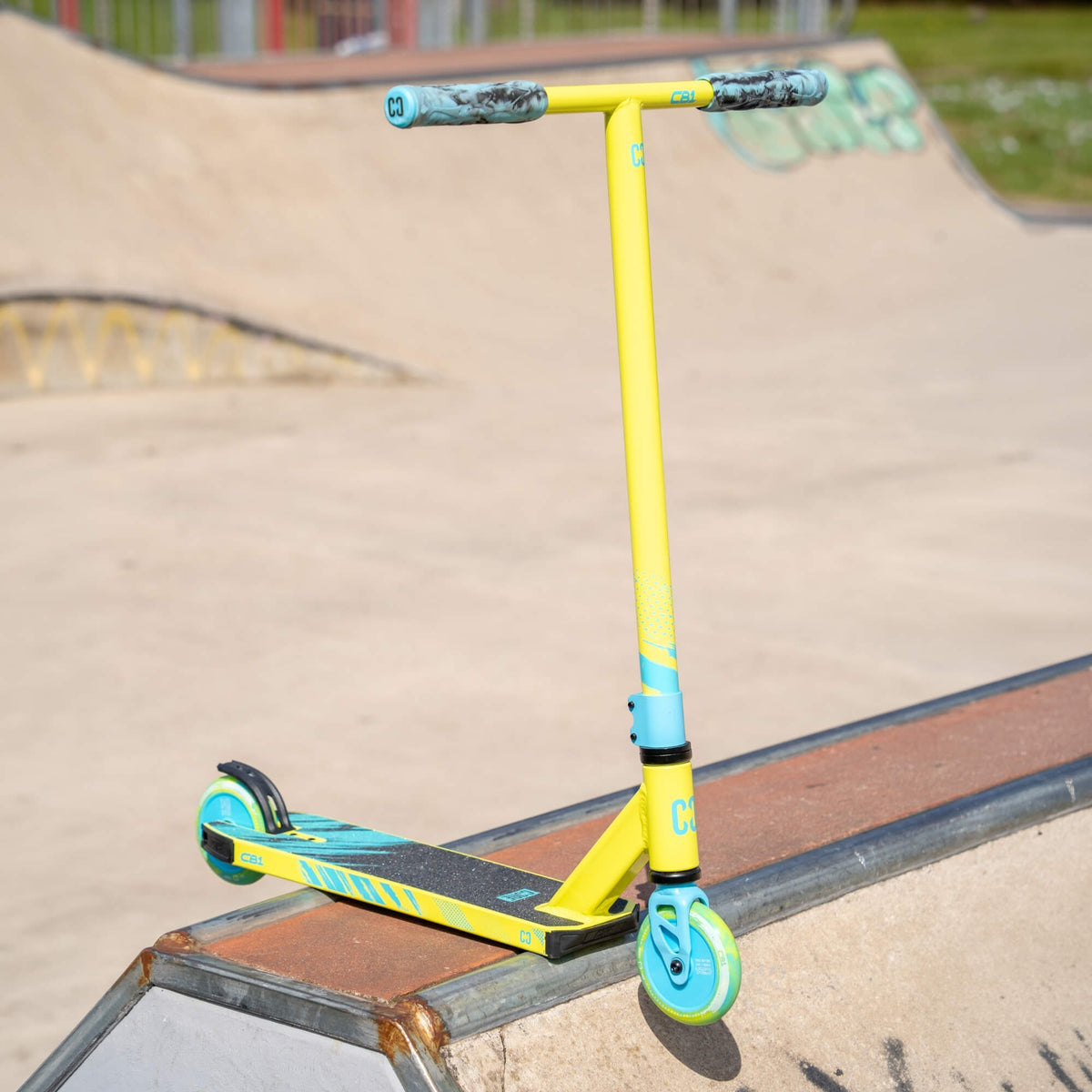 CORE CB1 complete scooter in neon and blue