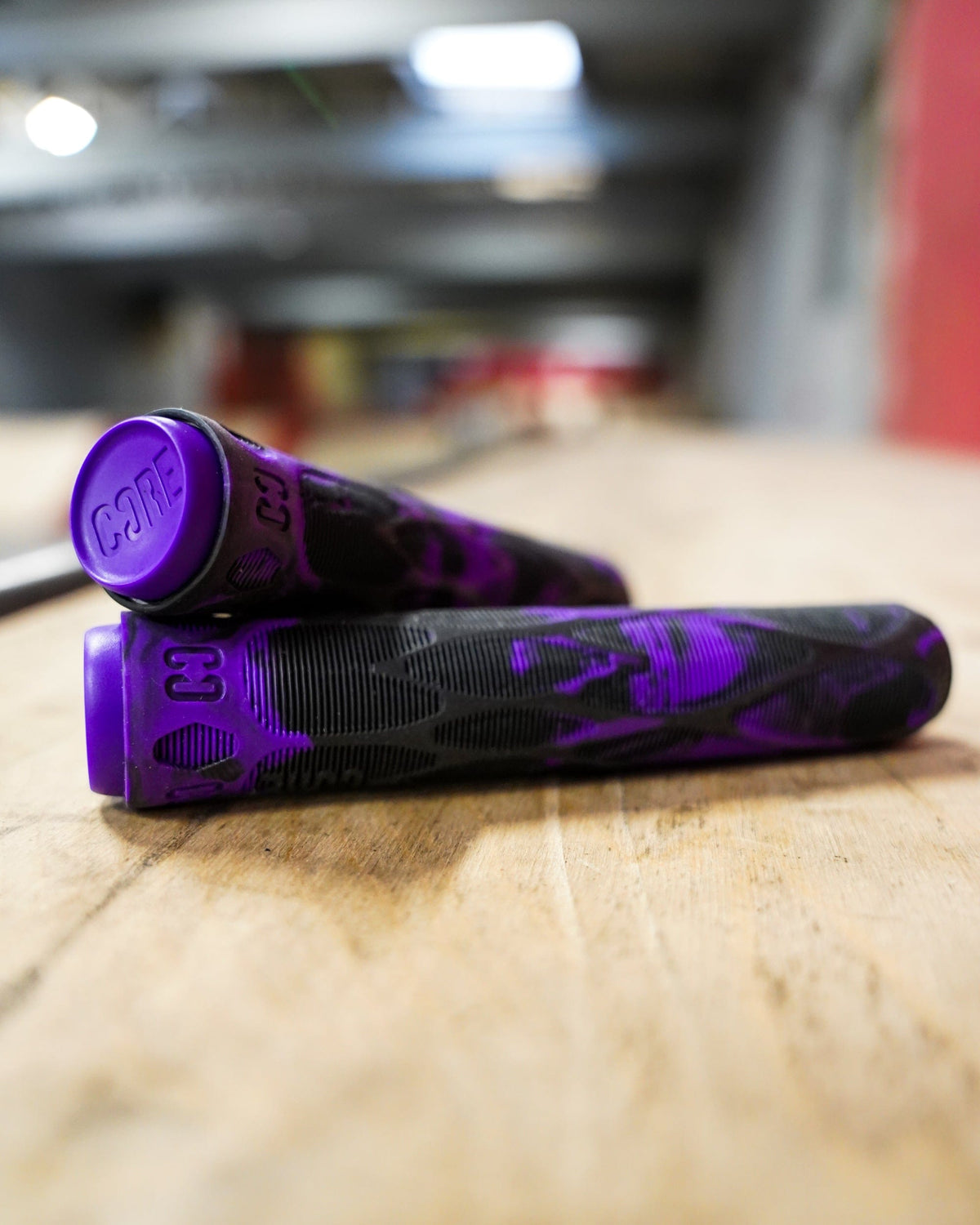CORE Pro Scooter Handlebar Grips Soft 170mm Fuchsia Pink/Black I Scooter Grips Laid Down Skatepark