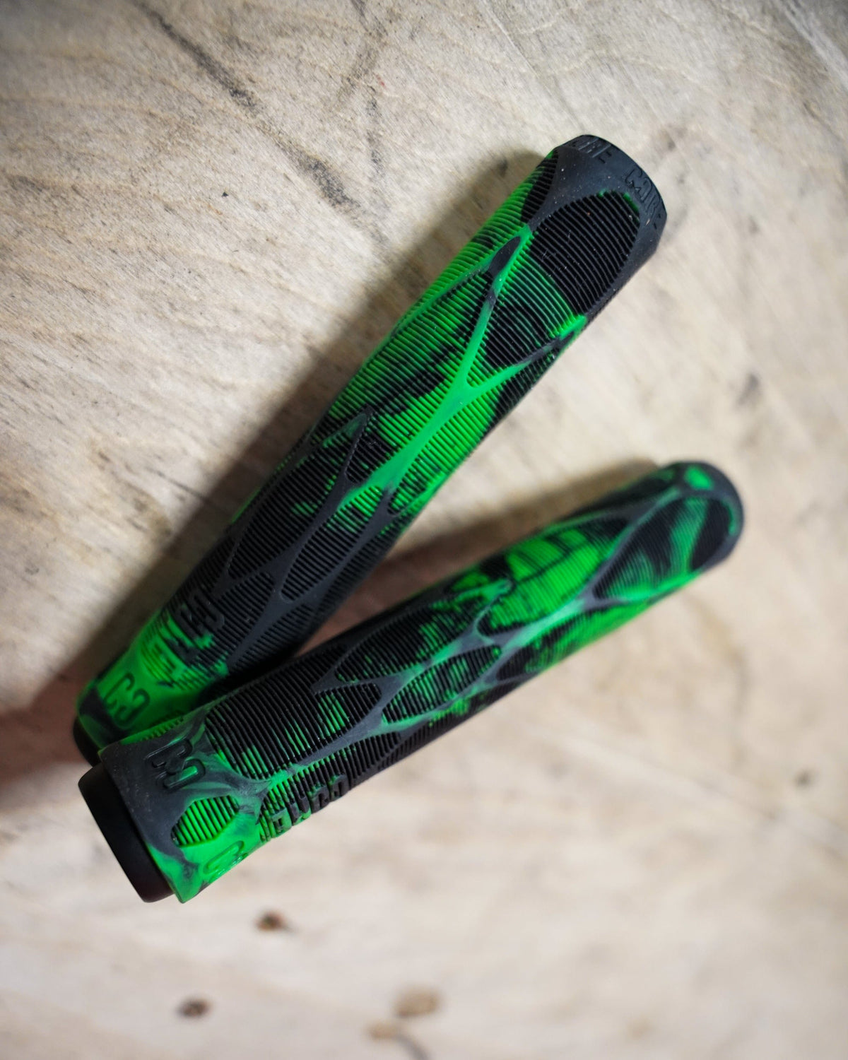 CORE Pro Handlebar Grips, Soft 170mm - Hulk (Green/Black) 5060719853019