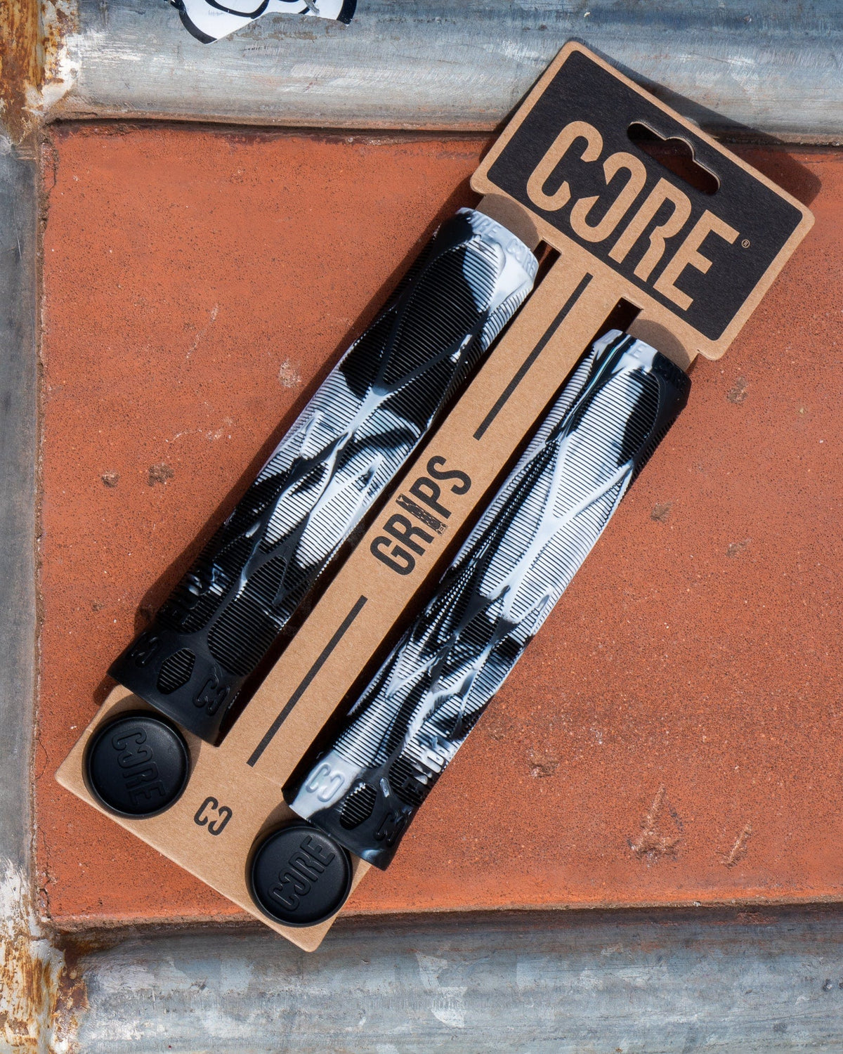 CORE Pro Scooter Handlebar Grips Soft 170mm Slate White/Black I Scooter Grips Outside Packaging