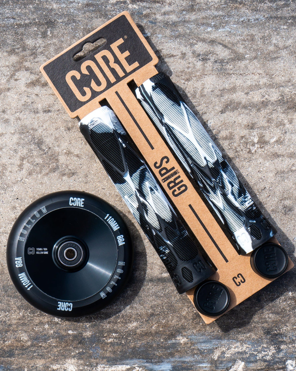 CORE Pro Scooter Handlebar Grips Soft 170mm Slate White/Black I Scooter Grips Packaging Outside