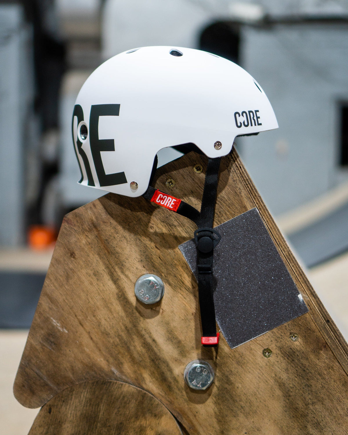 CORE Street Helmet White I Street Helmet Skatepark